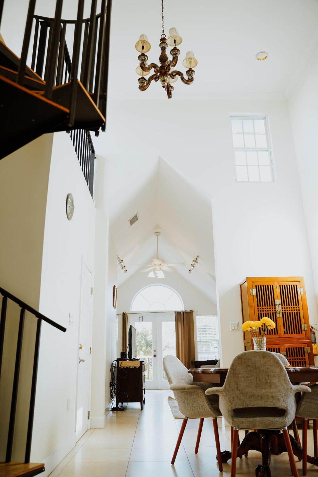 Shangri-La Boutique Bed & Breakfast
