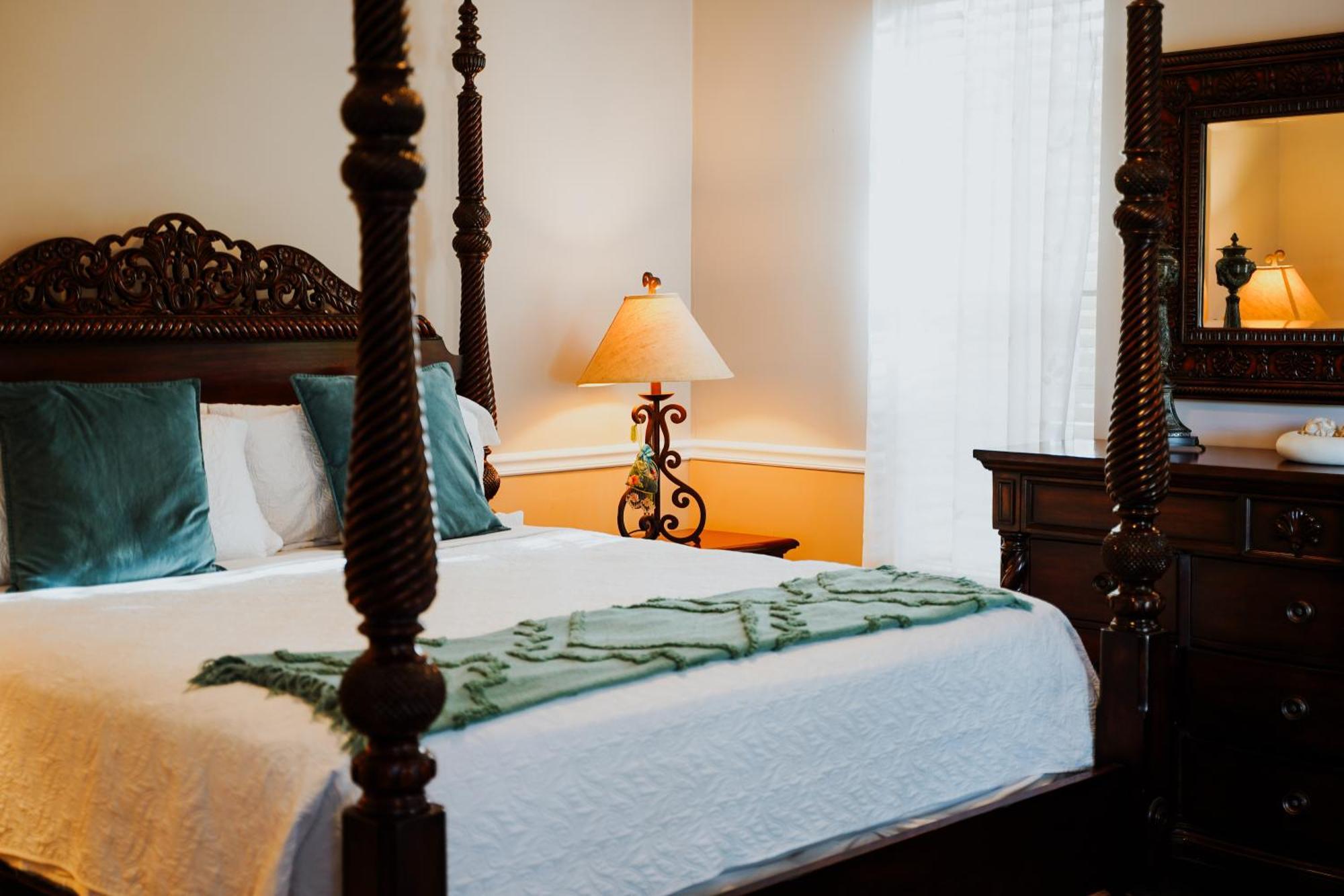 Bed & Breakfast Shangri-La Boutique Bed & Breakfast 4*